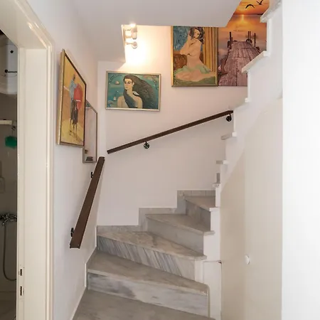 بيت للعطل Xrysa's Endless Sea View House *